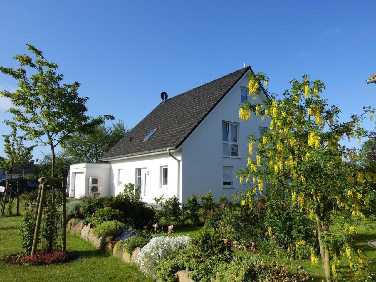 Ferienwohnung Regenbogenhaus Hasselberg  Exterior photo